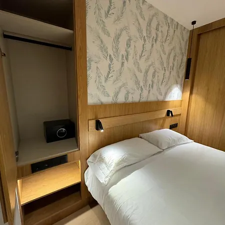 Moderno Costa 49 3-d Apartman